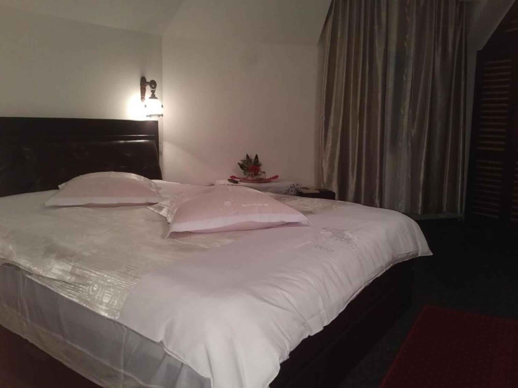 Pensiunea Millenium Sibiu With Parking - Motorcycle Friendly Travel Routes 외부 사진
