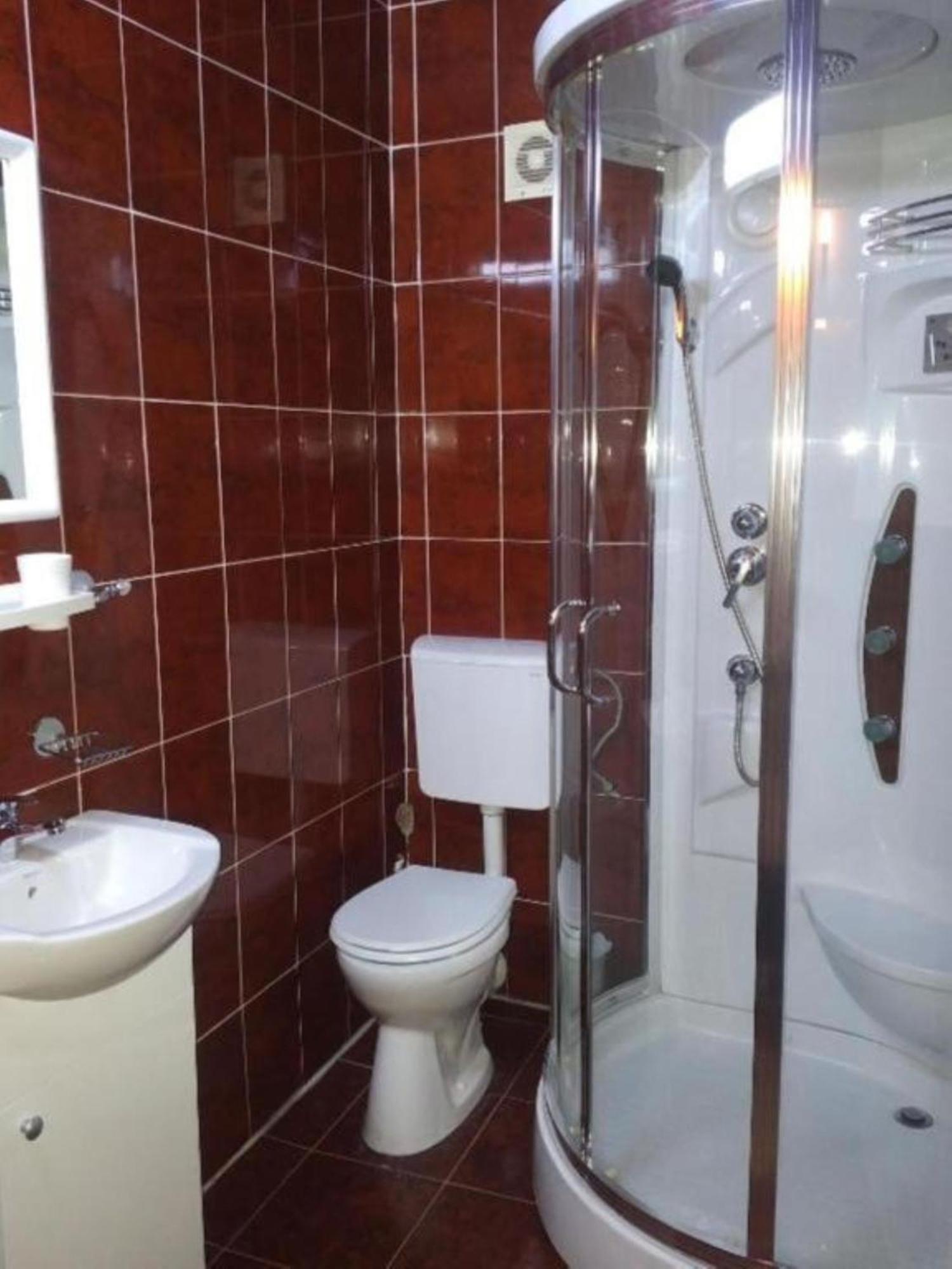 Pensiunea Millenium Sibiu With Parking - Motorcycle Friendly Travel Routes 외부 사진