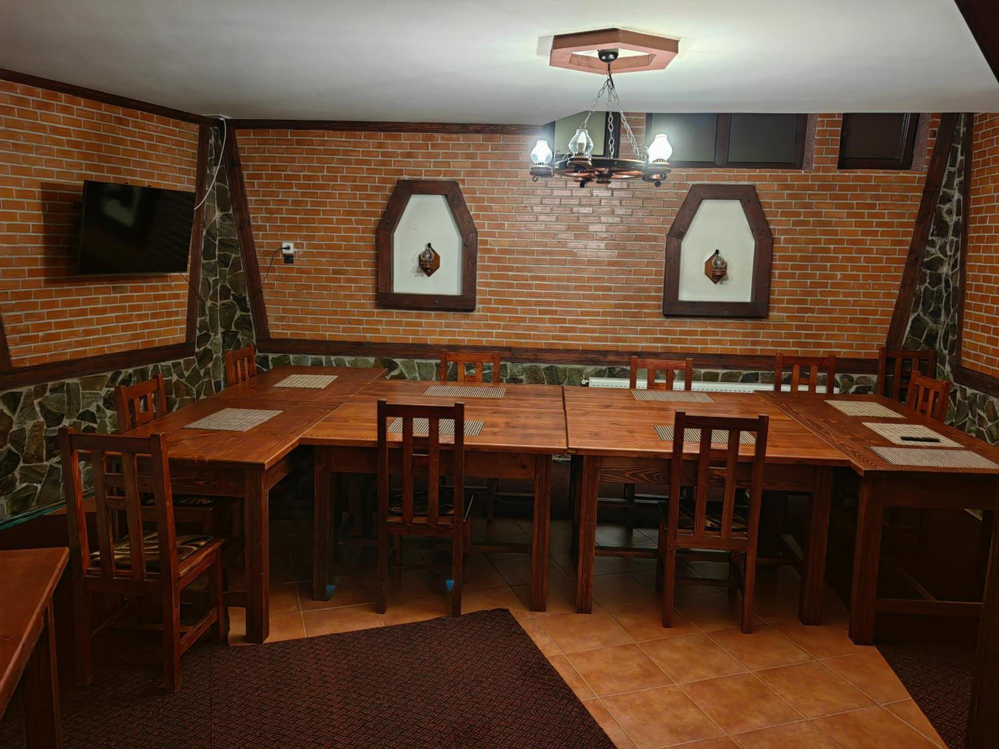 Pensiunea Millenium Sibiu With Parking - Motorcycle Friendly Travel Routes 외부 사진