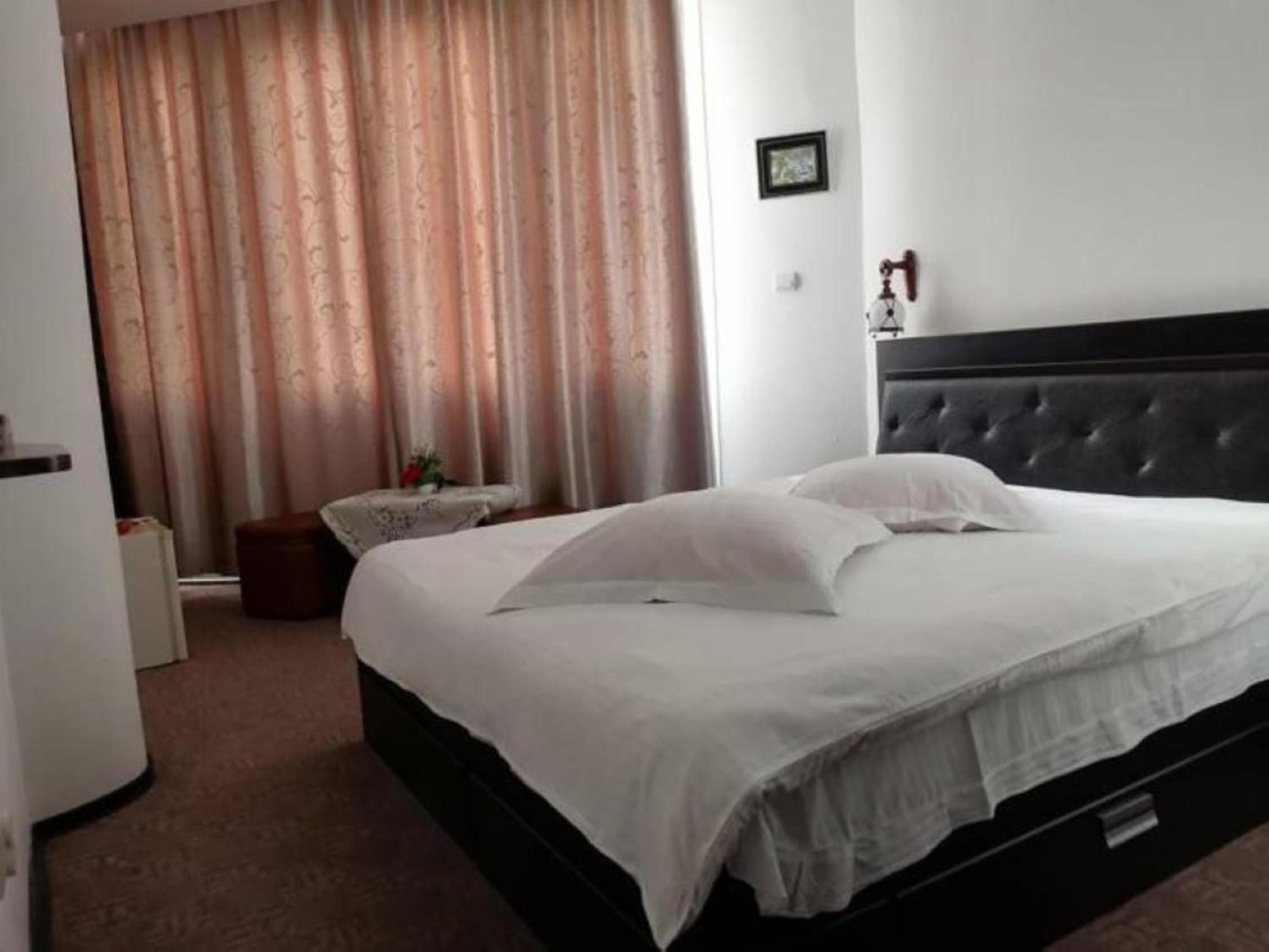 Pensiunea Millenium Sibiu With Parking - Motorcycle Friendly Travel Routes 외부 사진