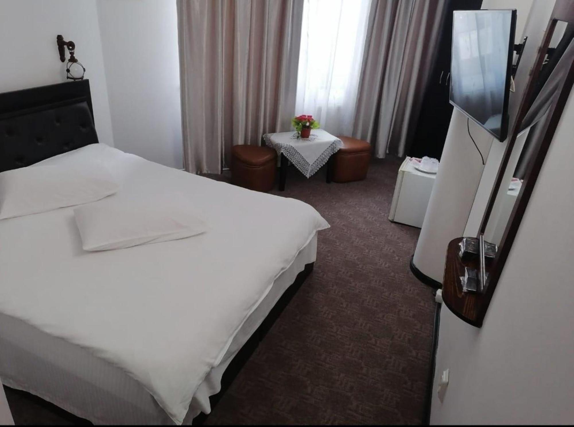 Pensiunea Millenium Sibiu With Parking - Motorcycle Friendly Travel Routes 외부 사진