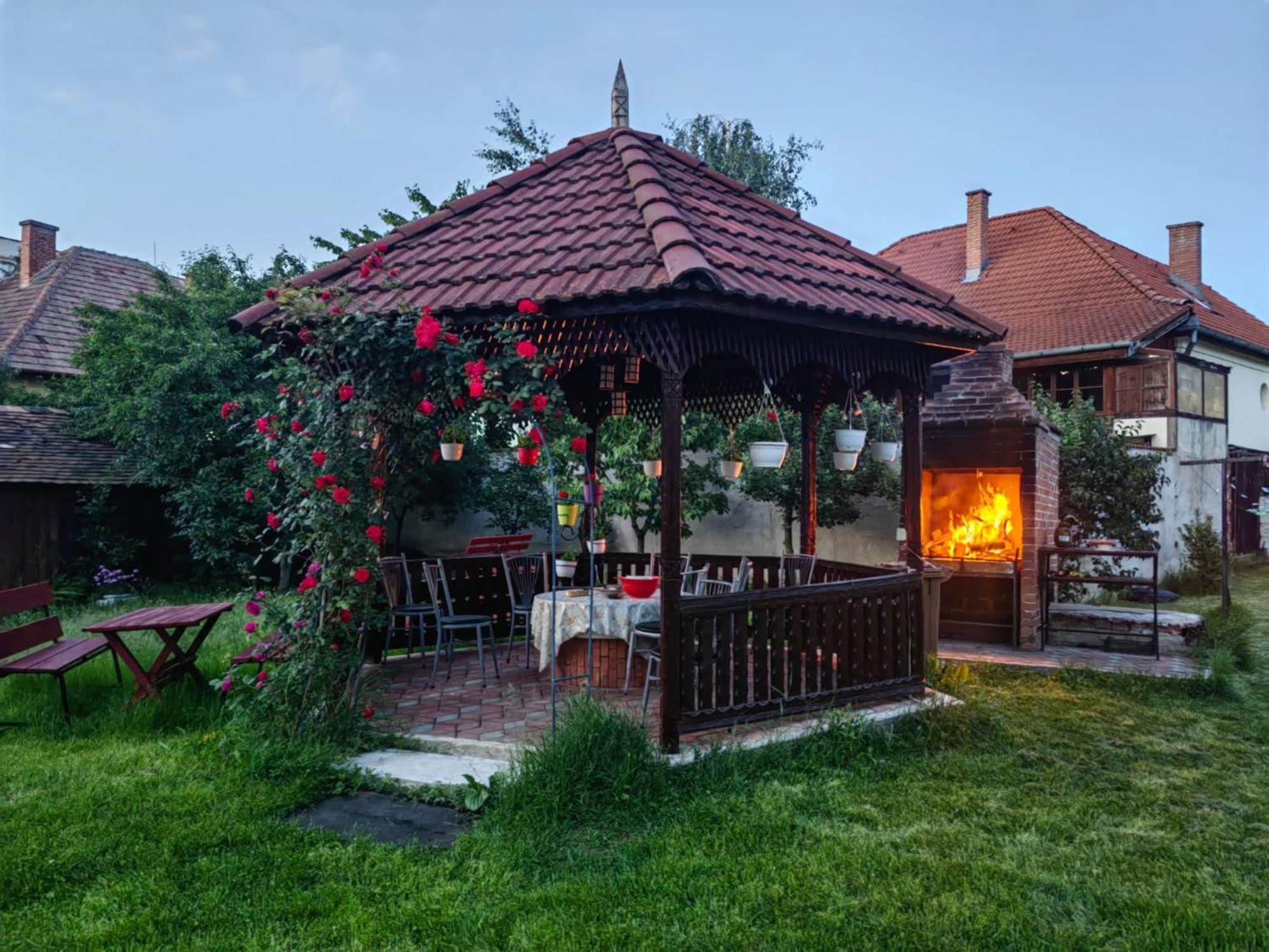 Pensiunea Millenium Sibiu With Parking - Motorcycle Friendly Travel Routes 외부 사진